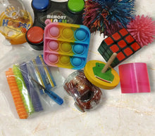 Lataa kuva Galleria-katseluun, A Treasure Trove Toys & Games