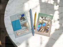 Lataa kuva Galleria-katseluun, Petite Serenity Desk Set