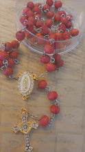 Cargar imagen en el visor de la galería, Sincerity of Faith Rosary necklace