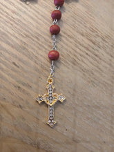 Cargar imagen en el visor de la galería, Sincerity of Faith Rosary necklace