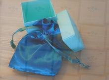 Cargar imagen en el visor de la galería, Sincerity of Faith Rosary necklace