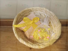 Cargar imagen en el visor de la galería, A Crafter’s Imagination Kit Bead Project
