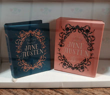 Cargar imagen en el visor de la galería, A Librarian’s Miniature Dream Book Set
