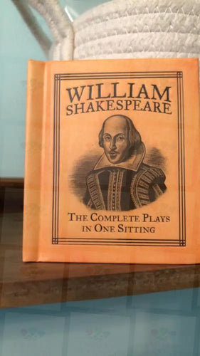 Literary Loves Mini Book: William Shakespeare Miniature Books