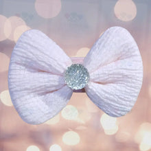 Load image into Gallery viewer, Springtime Whispers Hair accessories
