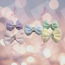 Load image into Gallery viewer, Springtime Whispers Hair accessories
