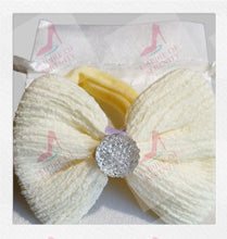 Load image into Gallery viewer, Springtime Whispers Hair accessories
