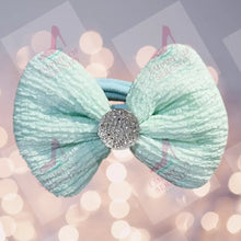 Load image into Gallery viewer, Springtime Whispers Hair accessories
