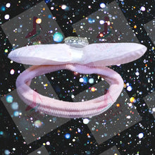 Load image into Gallery viewer, Springtime Whispers Hair accessories
