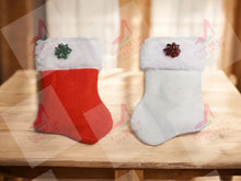 Load image into Gallery viewer, The North Pole Necklace Kit Christmas Projects
