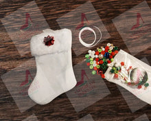 Load image into Gallery viewer, The North Pole Necklace Kit Christmas Projects
