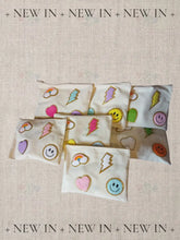 Lataa kuva Galleria-katseluun, When Fun Meets Quiet Puzzles &amp; Games
