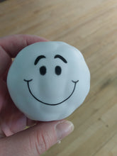 Lataa kuva Galleria-katseluun, Snowball Stress Balls
